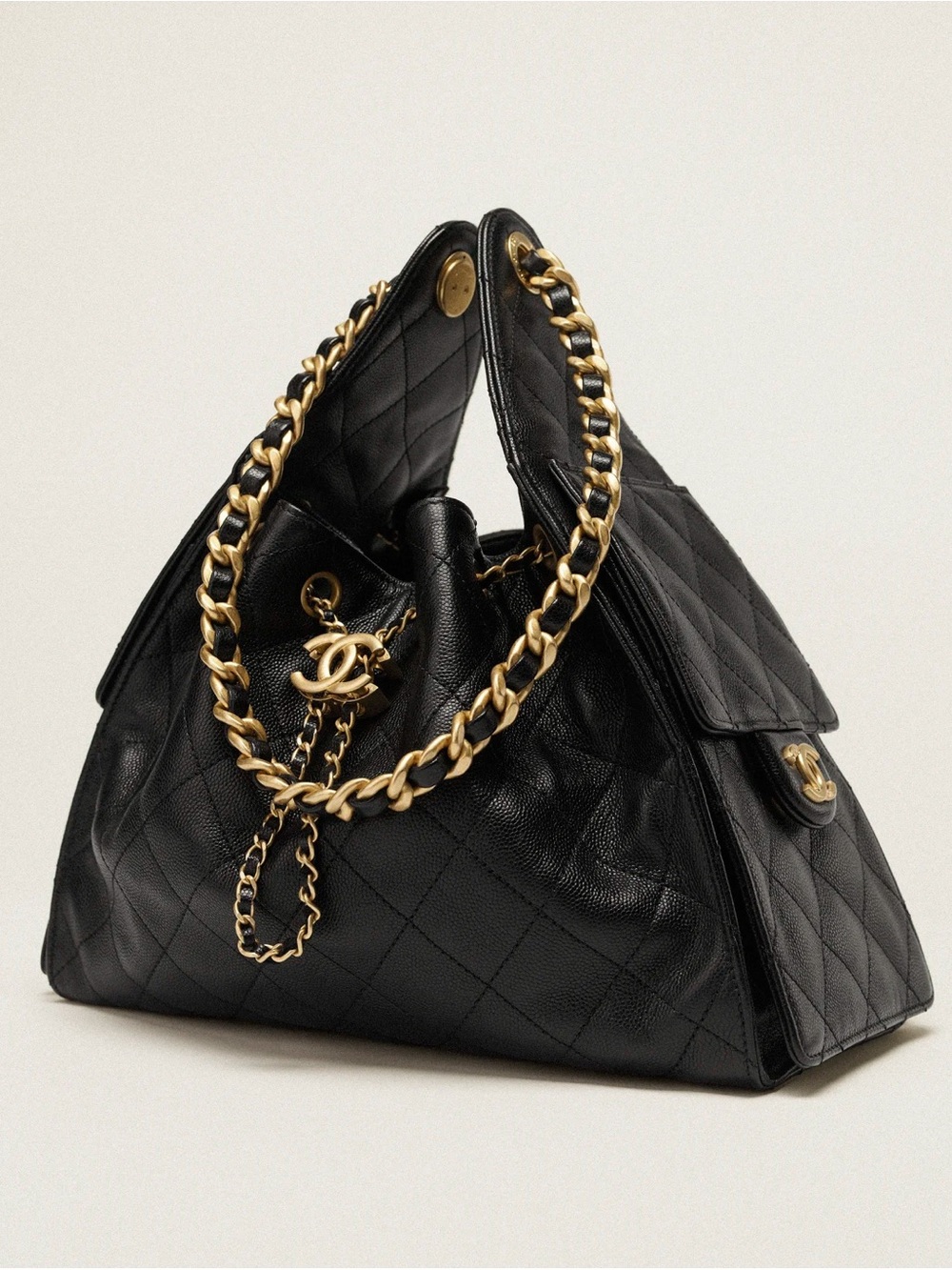 BNIB Chanel 25 Black Quilted Caviar Leather Shoulder Bag with Gold Chain